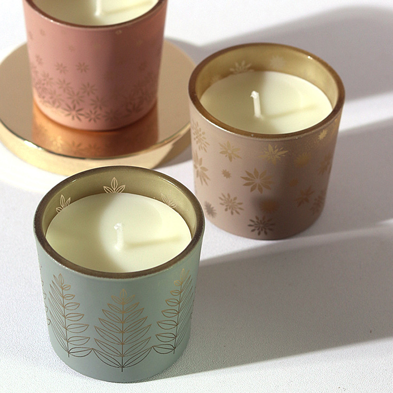 Home Fragrance Flowers - カラフルなセラミックキャンドル、クリエイティブなホームフレグランス、彫刻ガラスカップ、カラフルな小さな花キャンドル